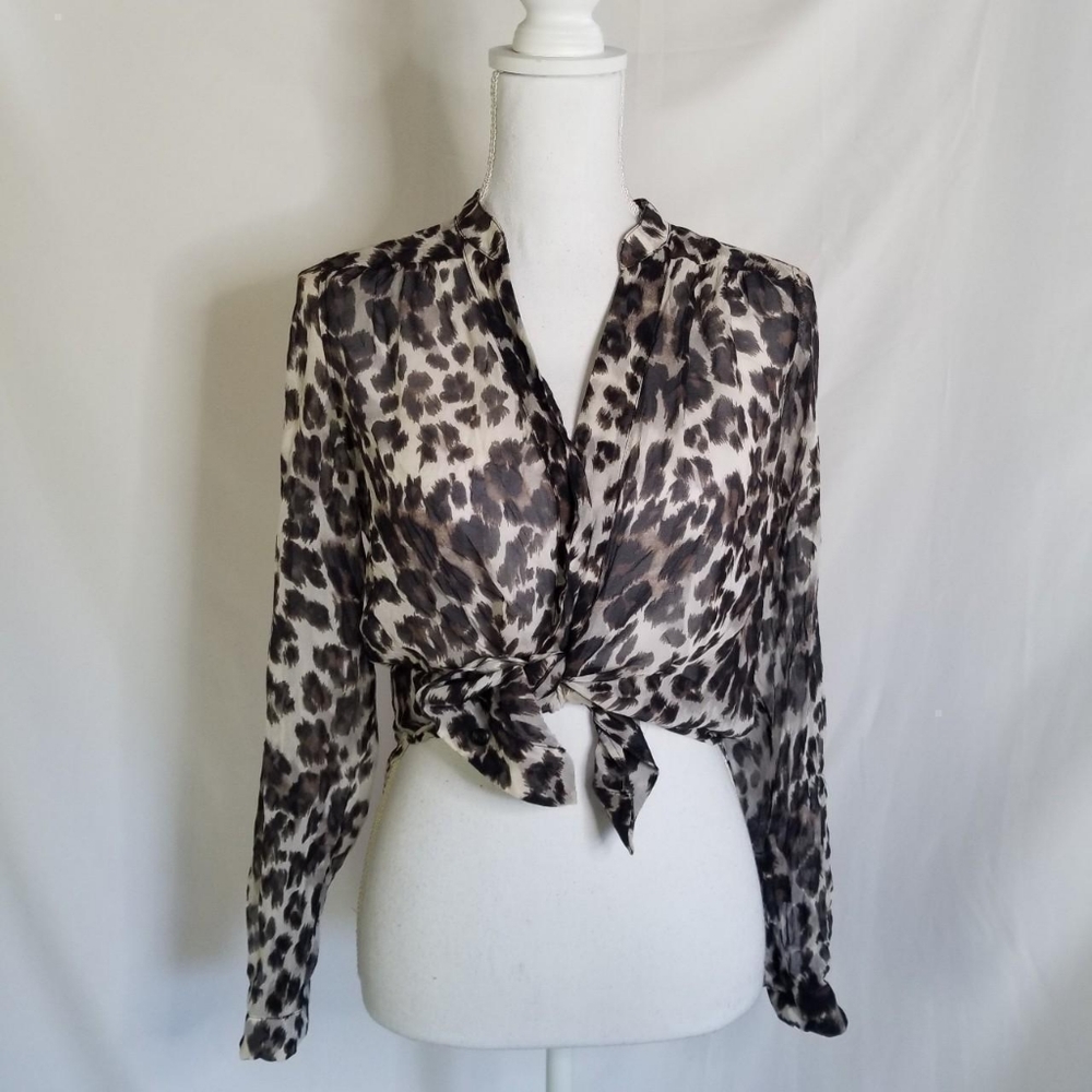 Diane von Furstenberg Silk Animal Print Blouse 100% silk size Small